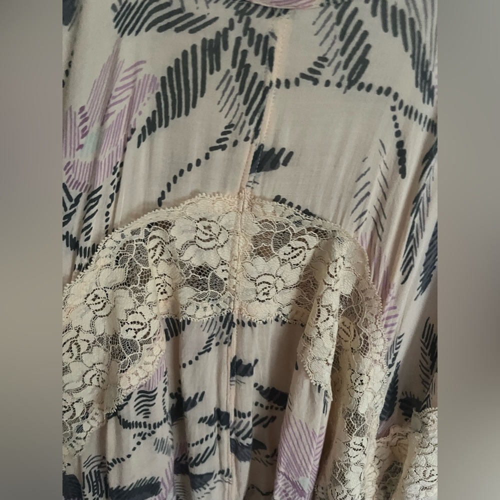 Floral Lace Trim Maxi Dress in Blush and Navy